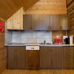 4 Bedroom Cozy In Holiday home