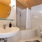 4 Bedroom Cozy In * Podstene
