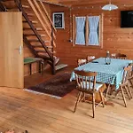 4 Bedroom Cozy In Holiday home Podstene