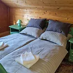 Nyaraló 4 Bedroom Cozy In *