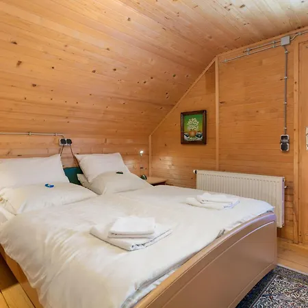 4 Bedroom Cozy In * Podstene