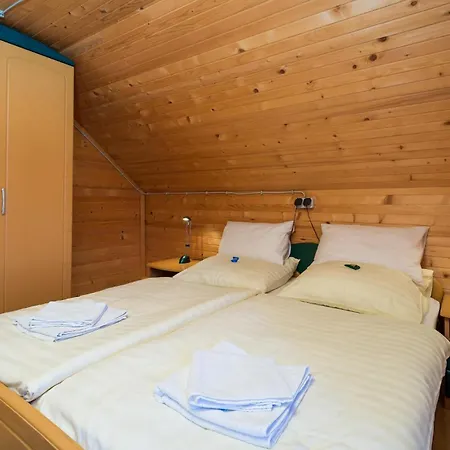 4 Bedroom Cozy In Vakantiehuis *