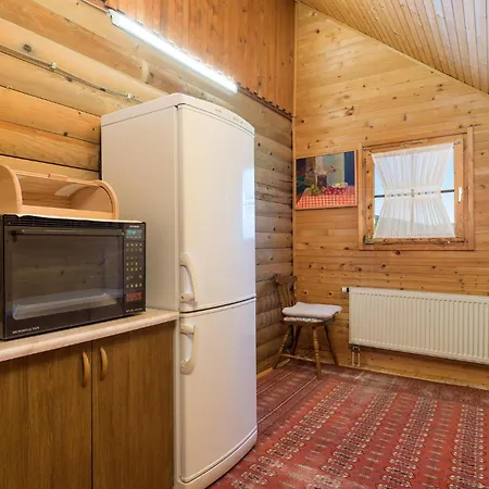בית נופש 4 Bedroom Cozy In